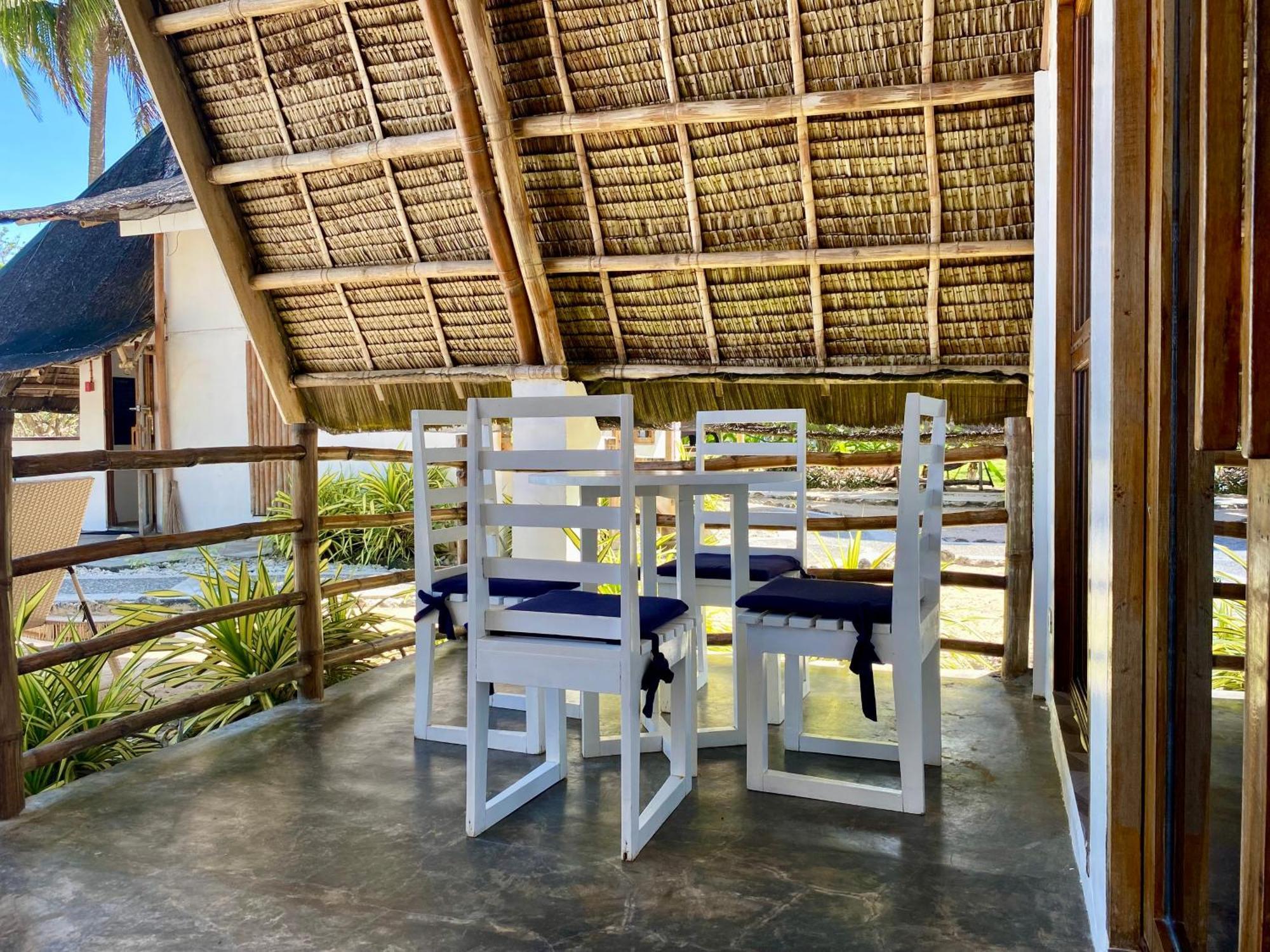 Surya Beach Resort Palawan Aborlan Extérieur photo