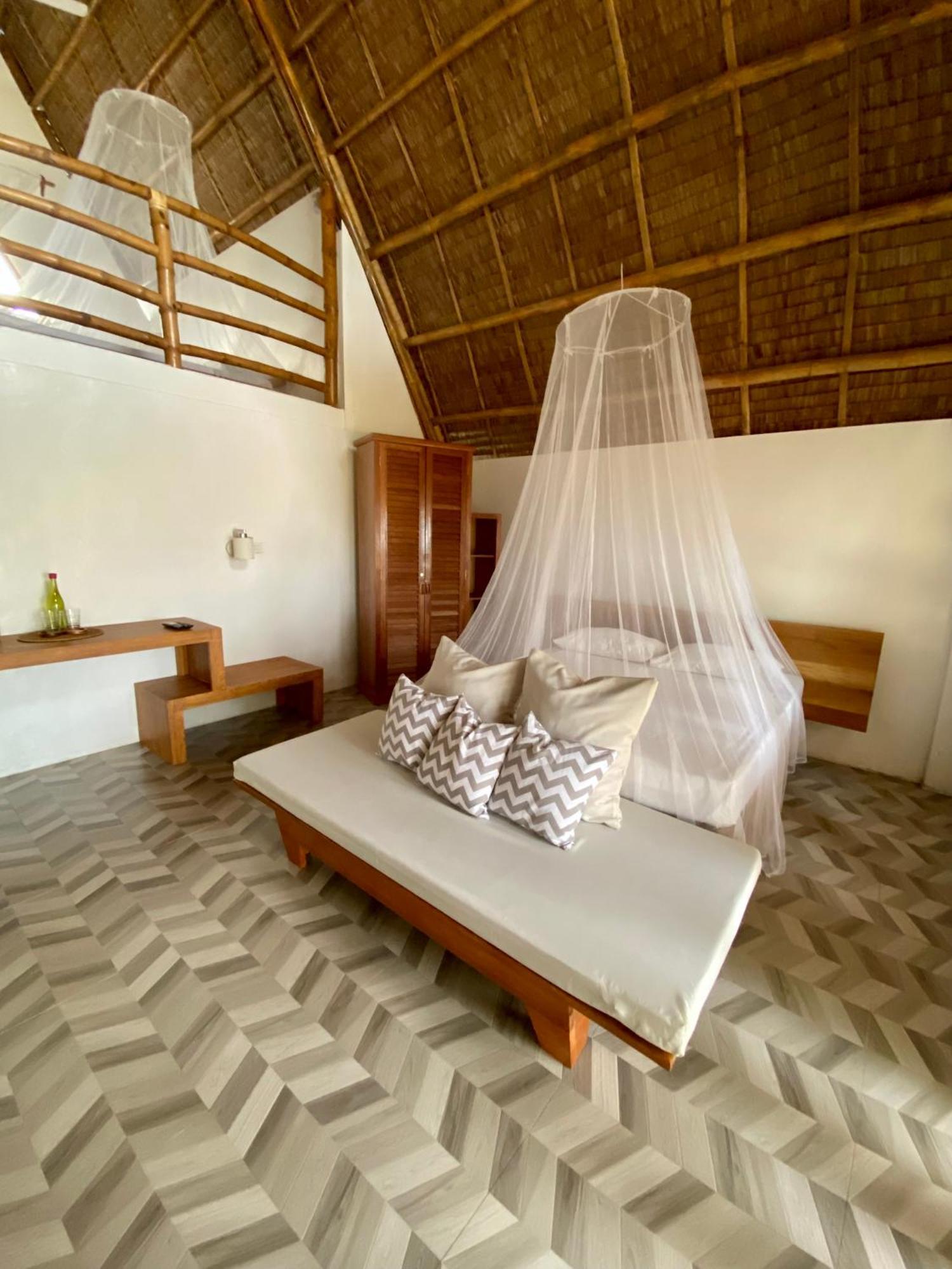 Surya Beach Resort Palawan Aborlan Extérieur photo